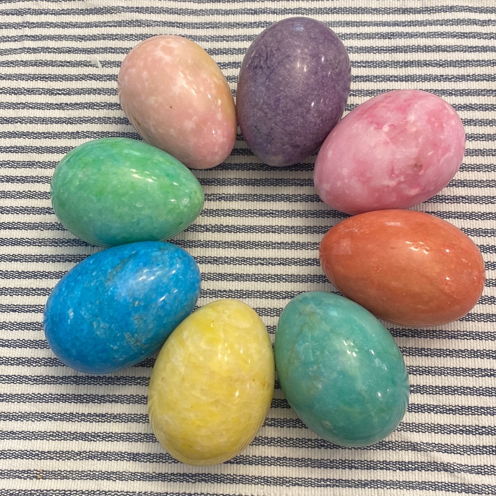 8 vintage natural stone eggs